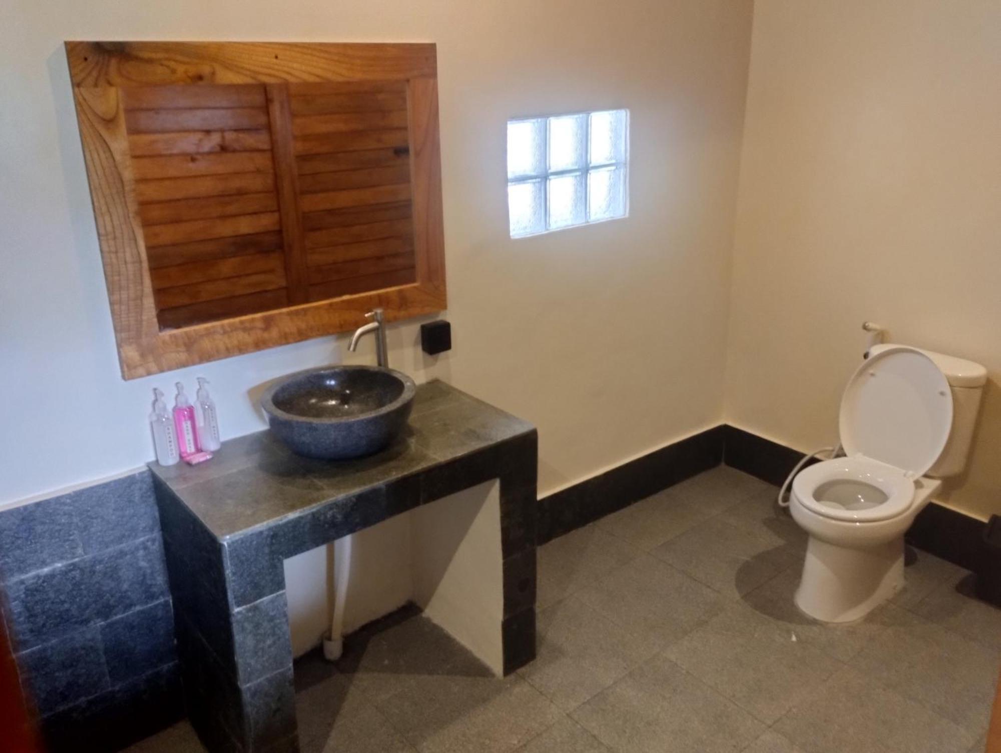 Manuk Dewata Villa サイドメン 部屋 写真
